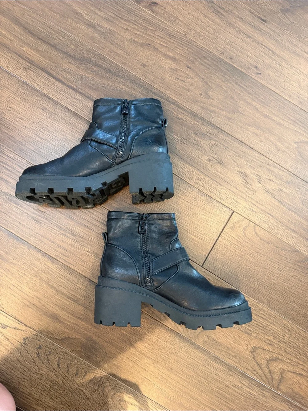 Sam Edelman good size